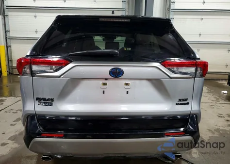 2022 Toyota Rav4 Hybrid Xse z USA, uszkodzony, nr VIN JTME6RFV2NJ015712
